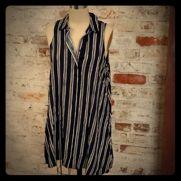 Banana Republic Dresses & Skirts - Banana Republic Shirt Dress